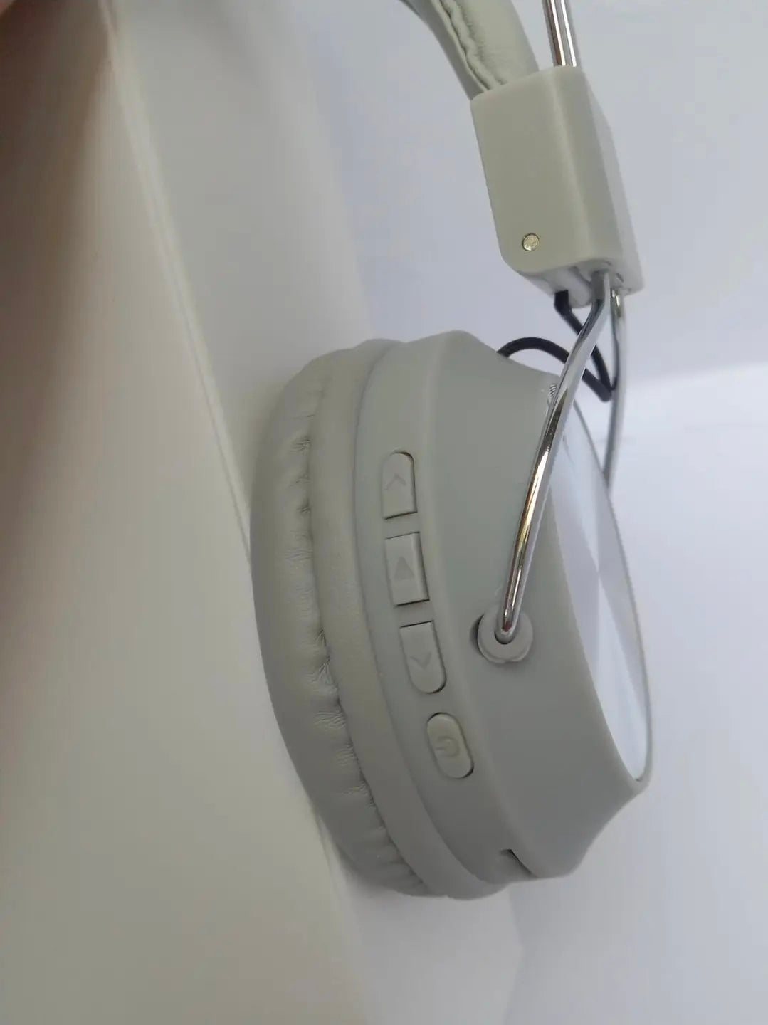Wireless Airpods with Noise Cancellation & Smart Touch